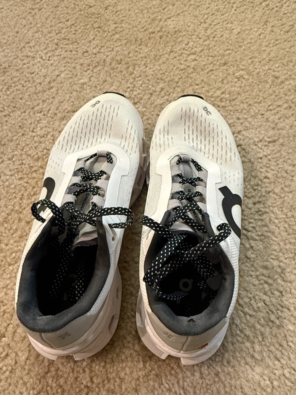 On Running Cloudmonster White Black Running Shoes 7.5 - Picture 2 of 5